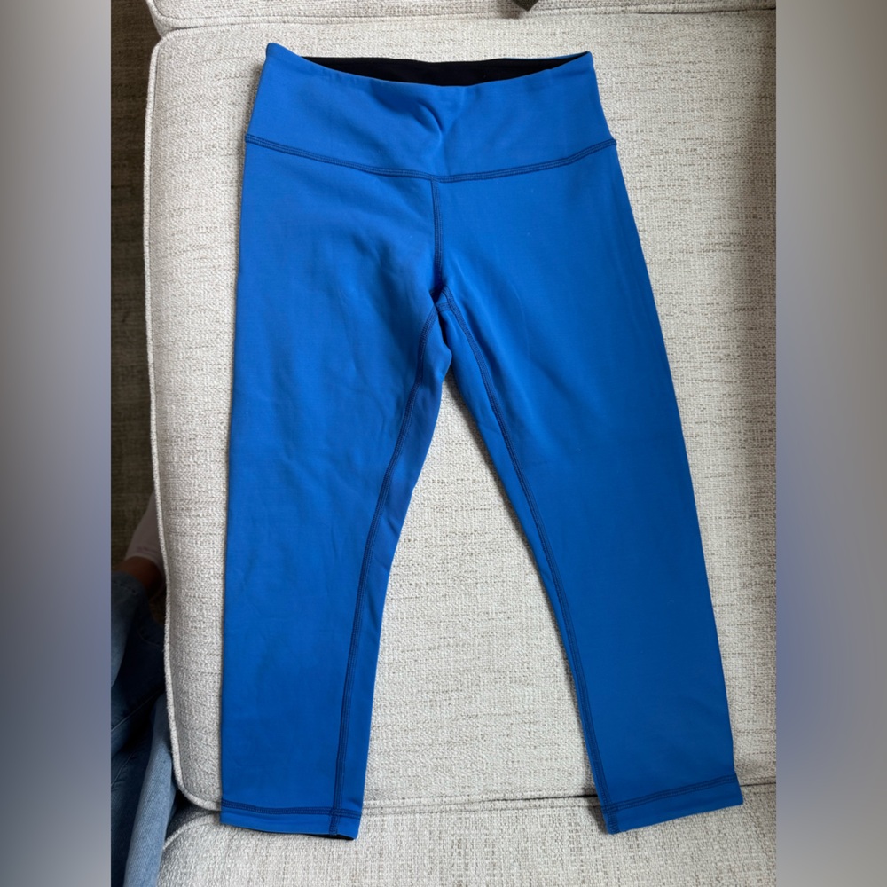 Lululemon Women’s Leggings 3/4 Length Size 4